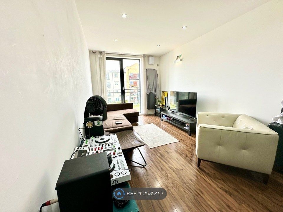 Property photo 3 of 11