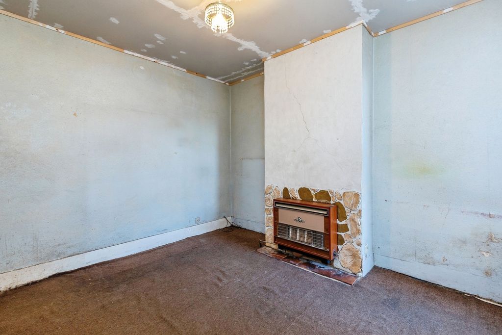 Property photo 2 of 16 Photo