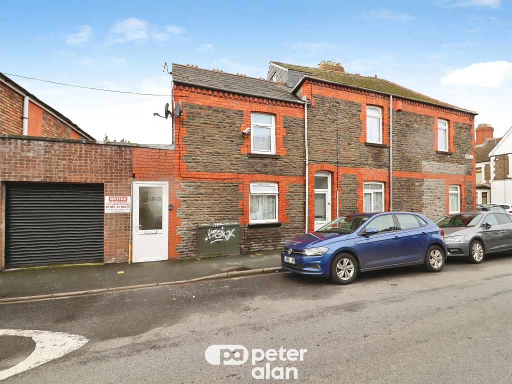 Property photo 2 of 25