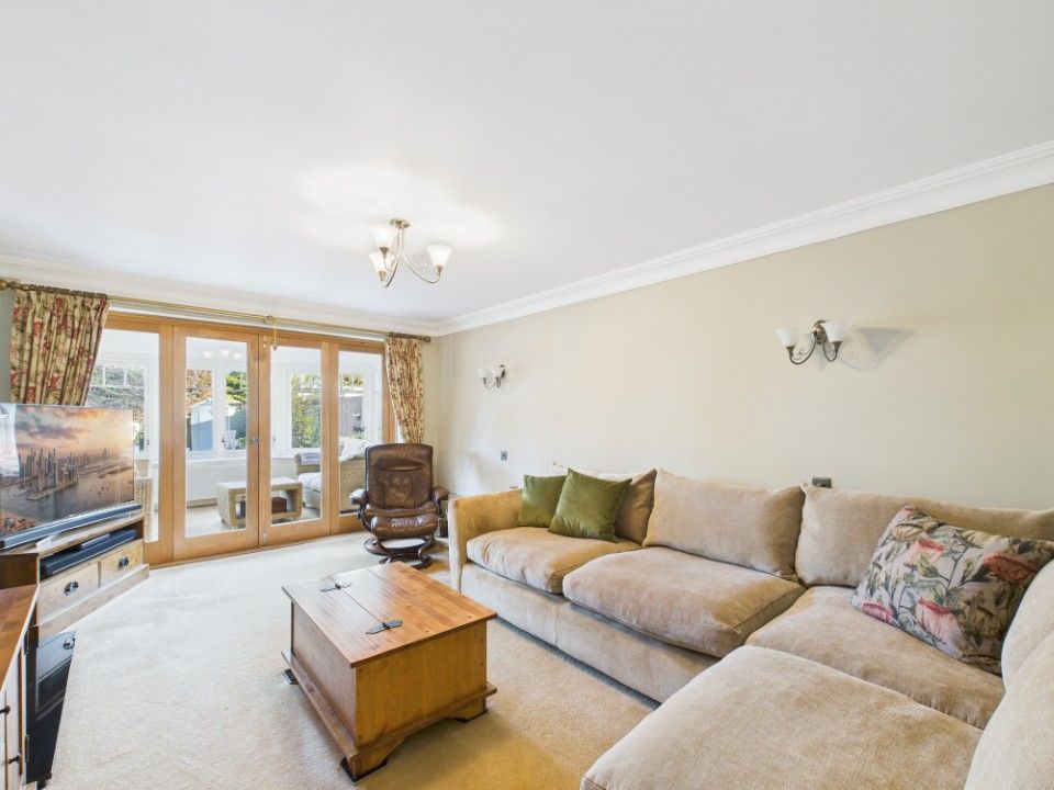 Property photo 2 of 26