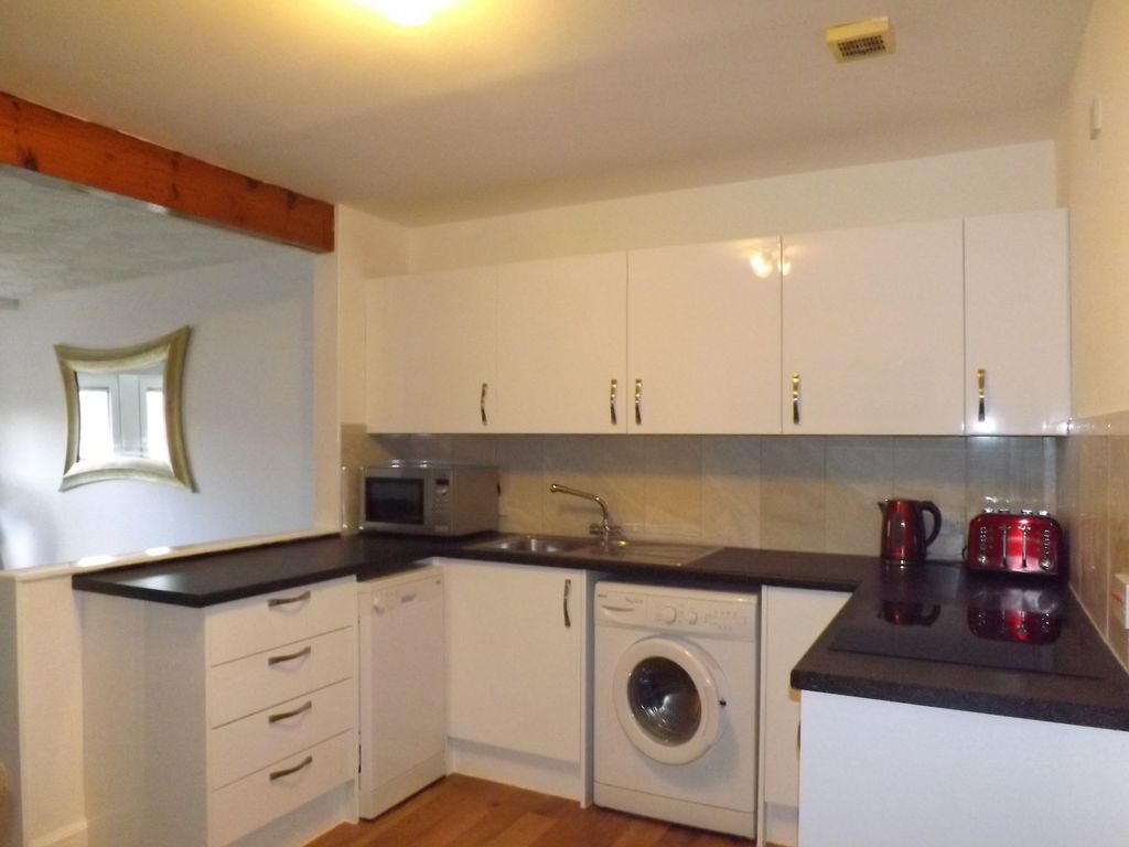 Property photo 2 of 6
