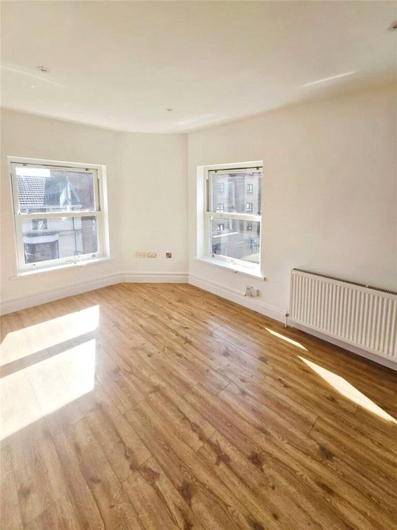 Property photo 3 of 10 Picture No. 07