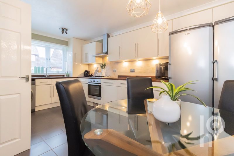 Property photo 2 of 13 Photo 4