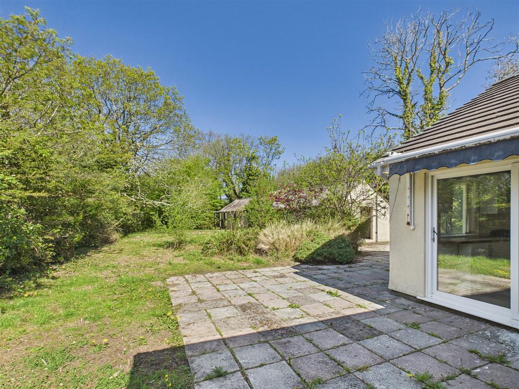 Property photo 2 of 24 Cam05016G0-Pr0186-Still025.Jpg