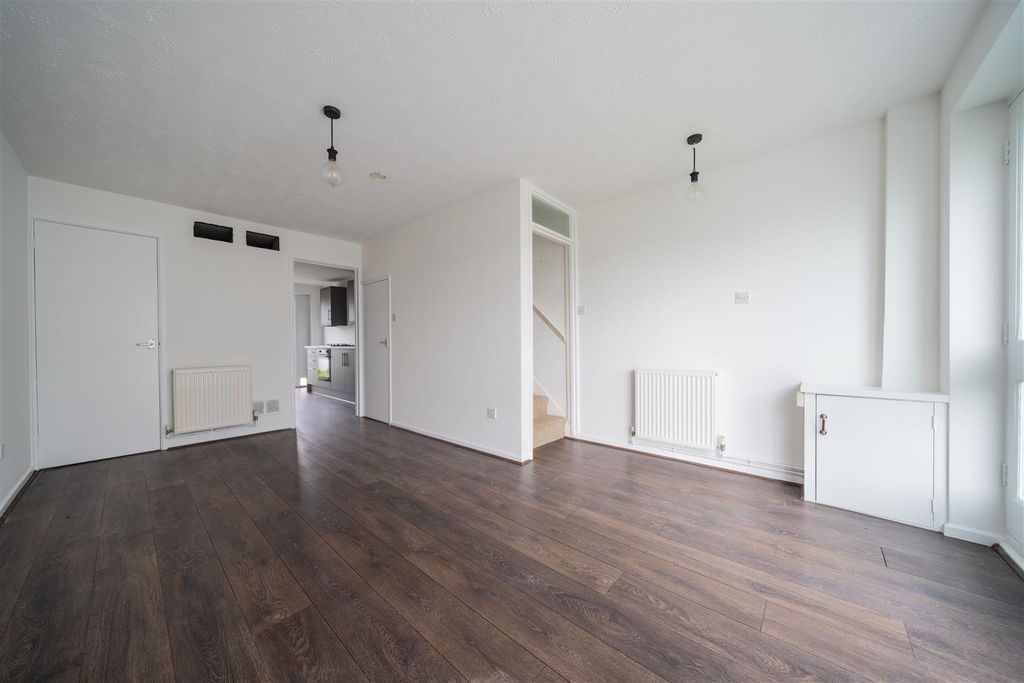 Property photo 2 of 12 Dsc07679.Jpg