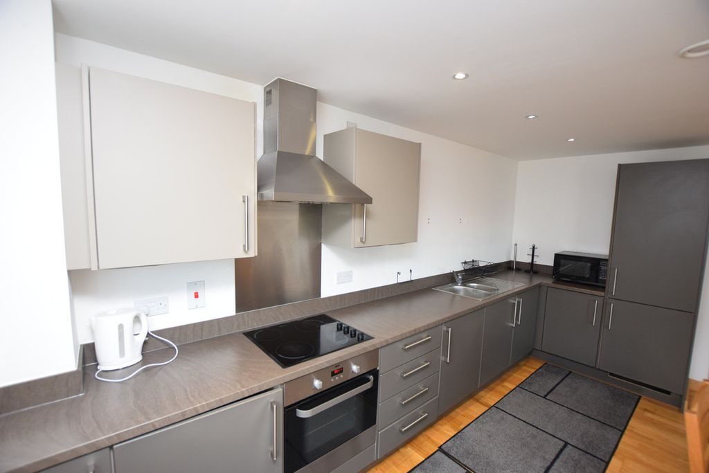 Property photo 2 of 11