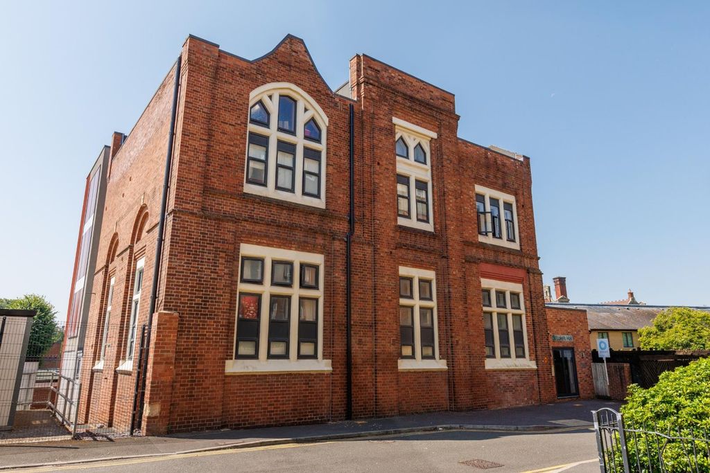 Property photo 2 of 20 Flat 1 St Lukes Hall-23.Jpg