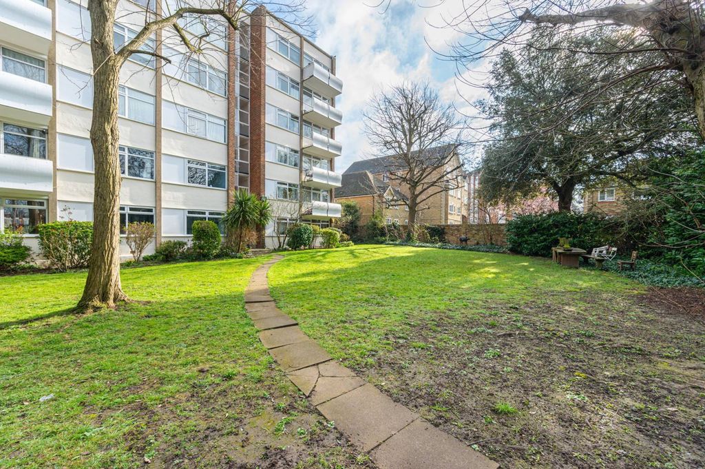 Property photo 3 of 9