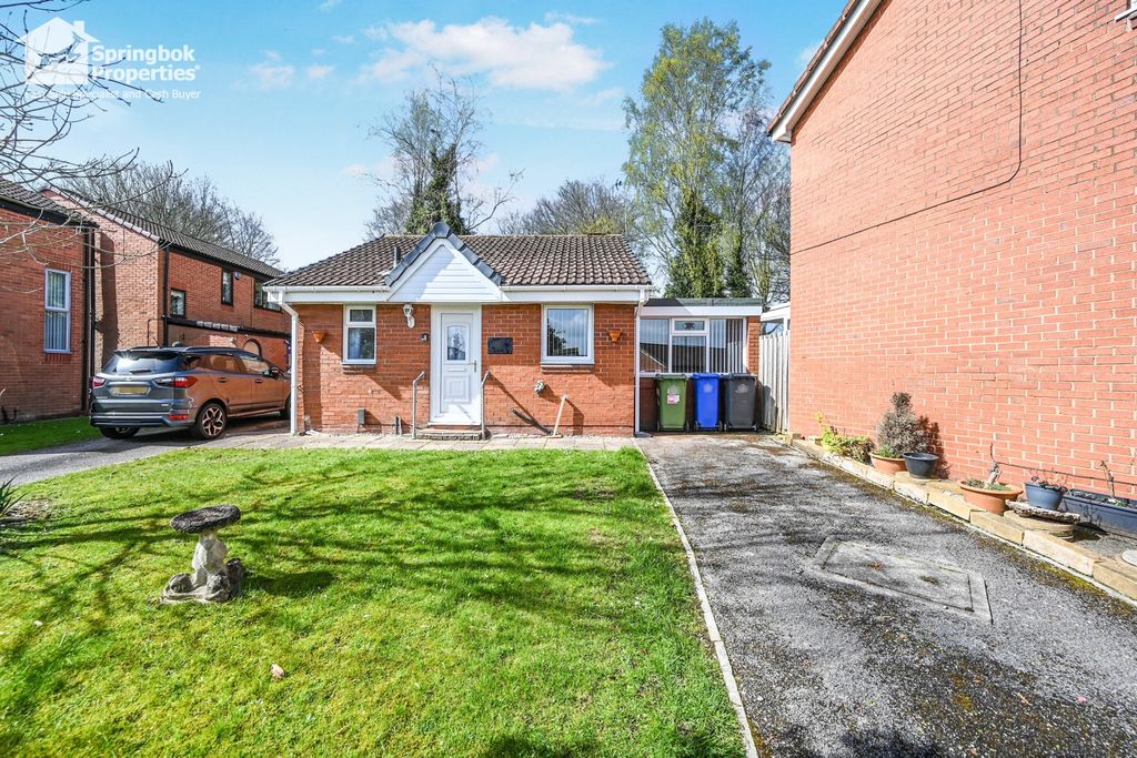 Property photo 1 of 19 Front View