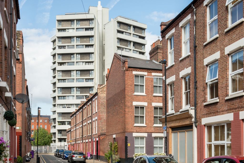 Property photo 2 of 20 5129 - 20190910-Dsc_0691-Hires.Jpg