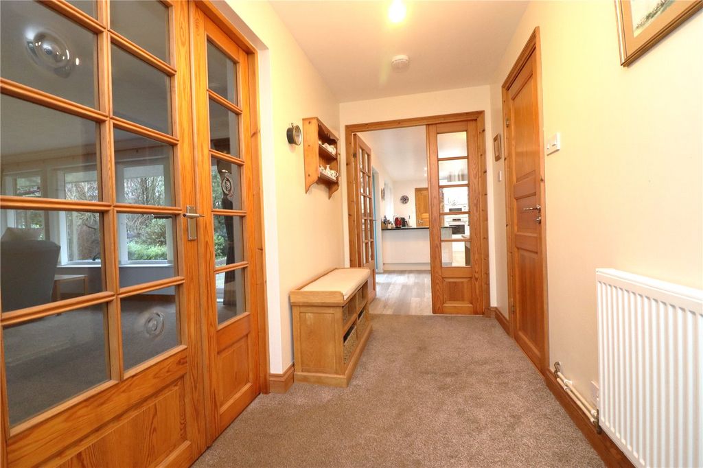 Property photo 3 of 25 Picture No. 27