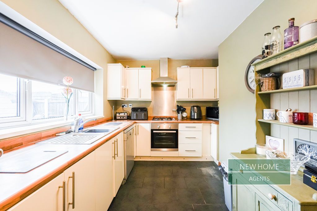 Property photo 2 of 20 Photo 12