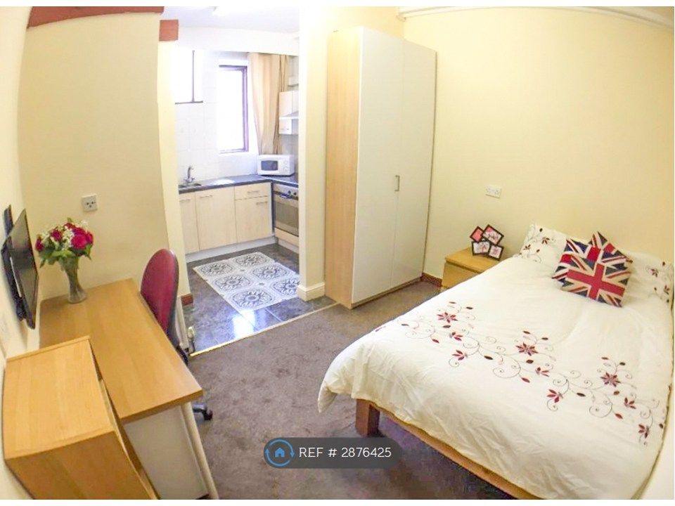 Property photo 1 of 5