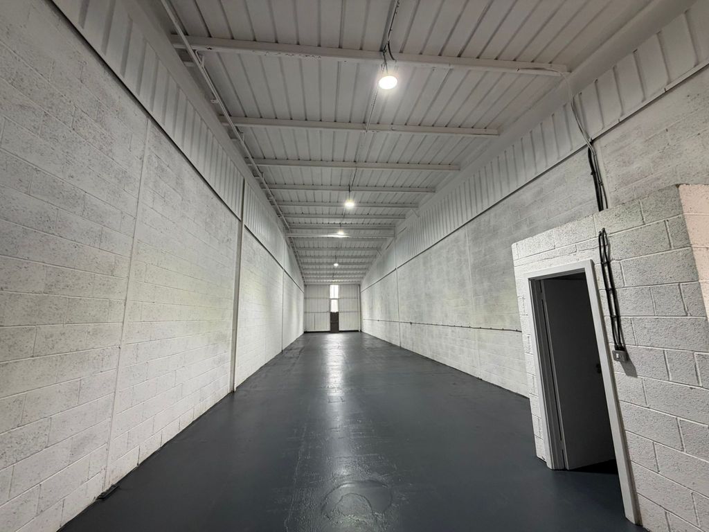 Property photo 2 of 4