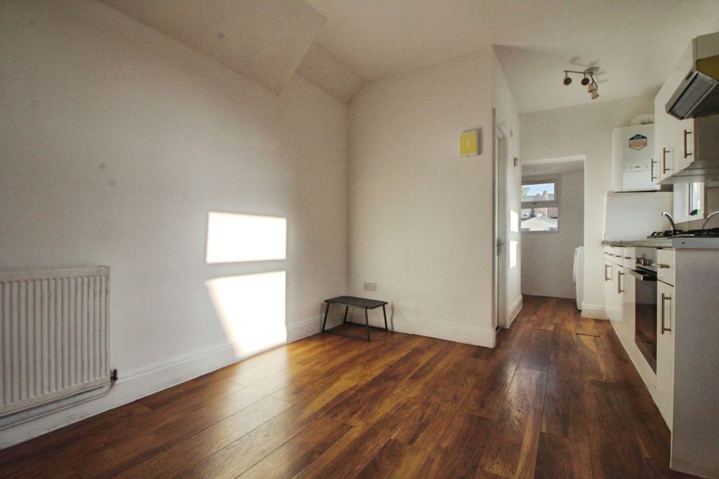 Property photo 3 of 14 18F57484-Img_7062.Jpg