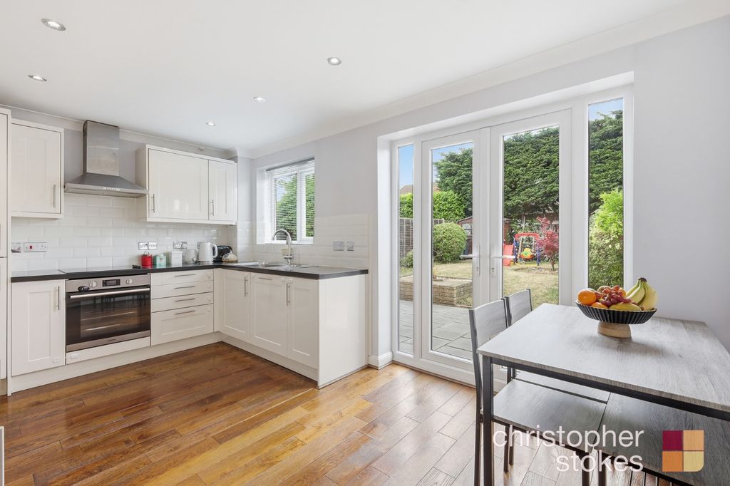 Property photo 3 of 20 5189184