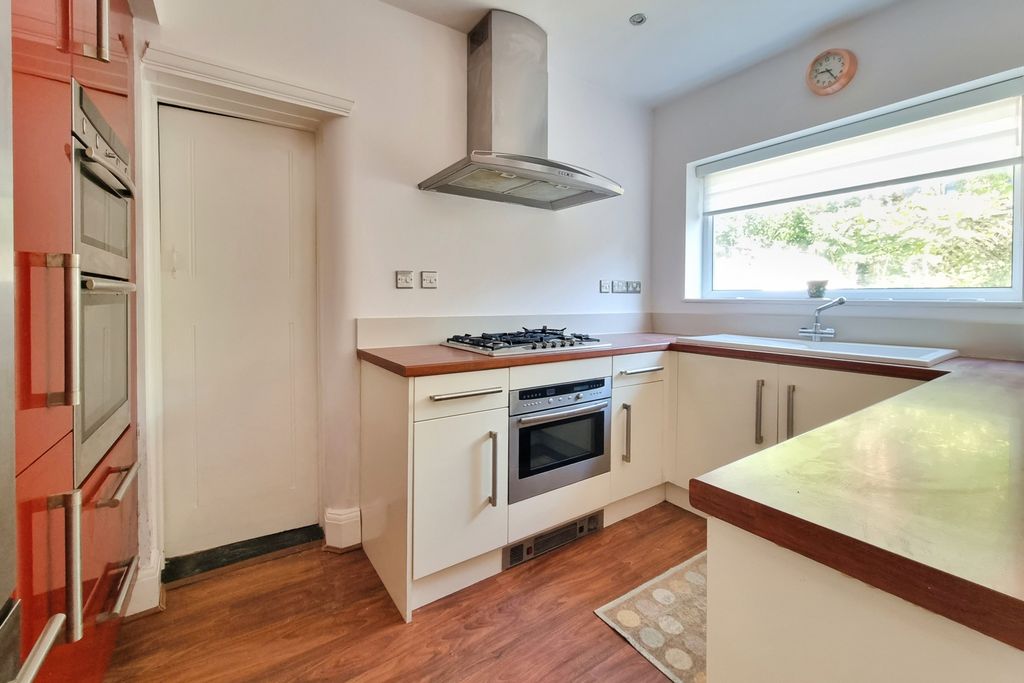 Property photo 3 of 16 20260408_092300