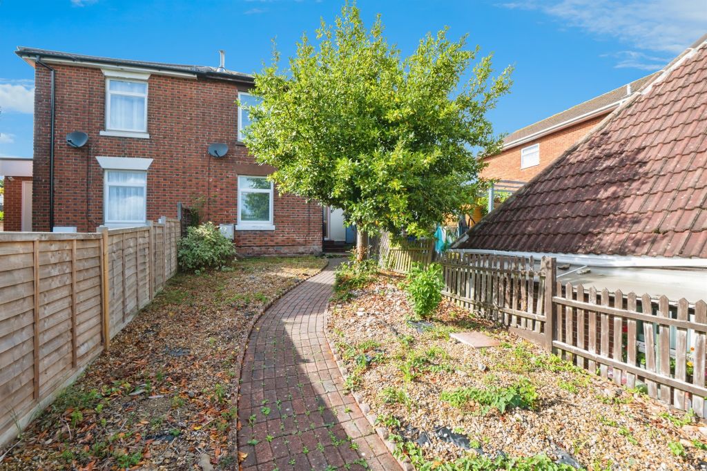 Property photo 1 of 15