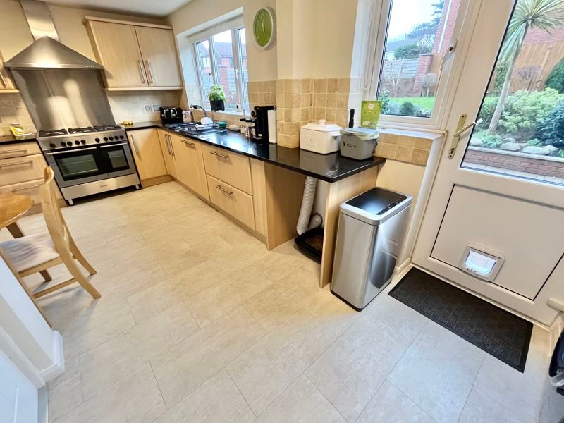 Property photo 3 of 24 Photo 7