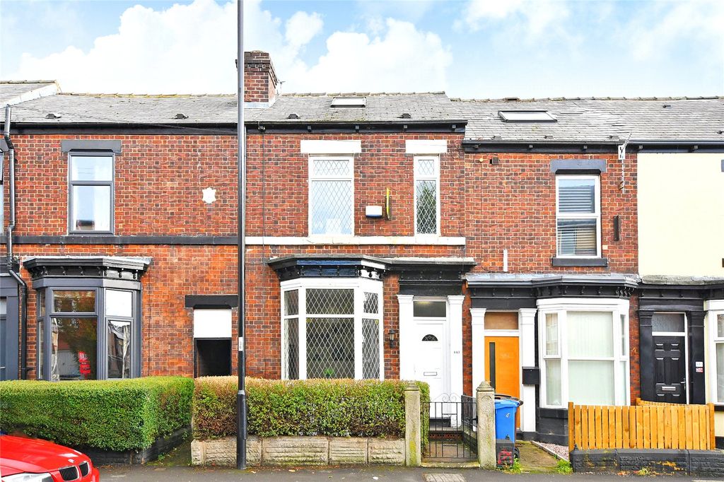 Property photo 1 of 7 Front