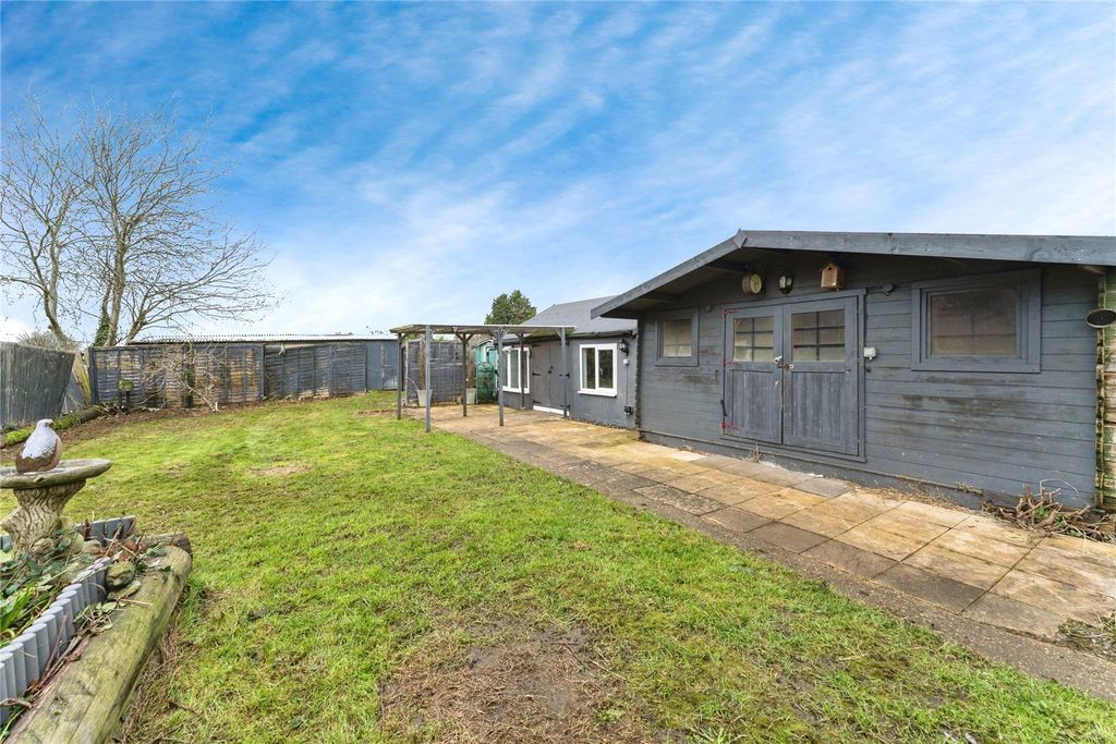 Property photo 3 of 19 Picture No. 16