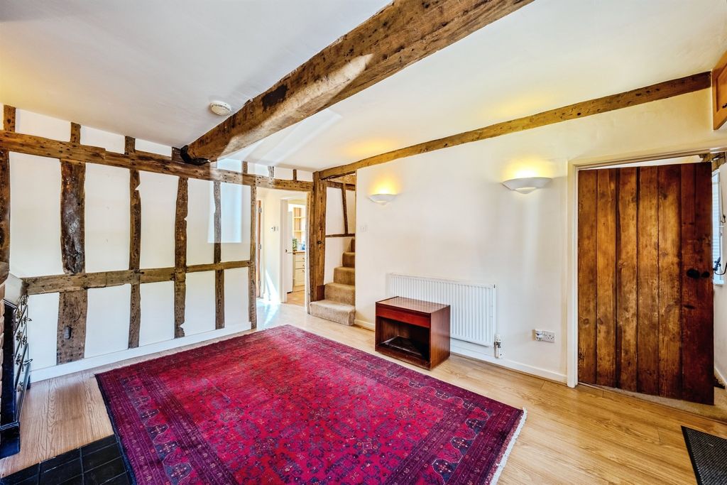 Property photo 2 of 20
