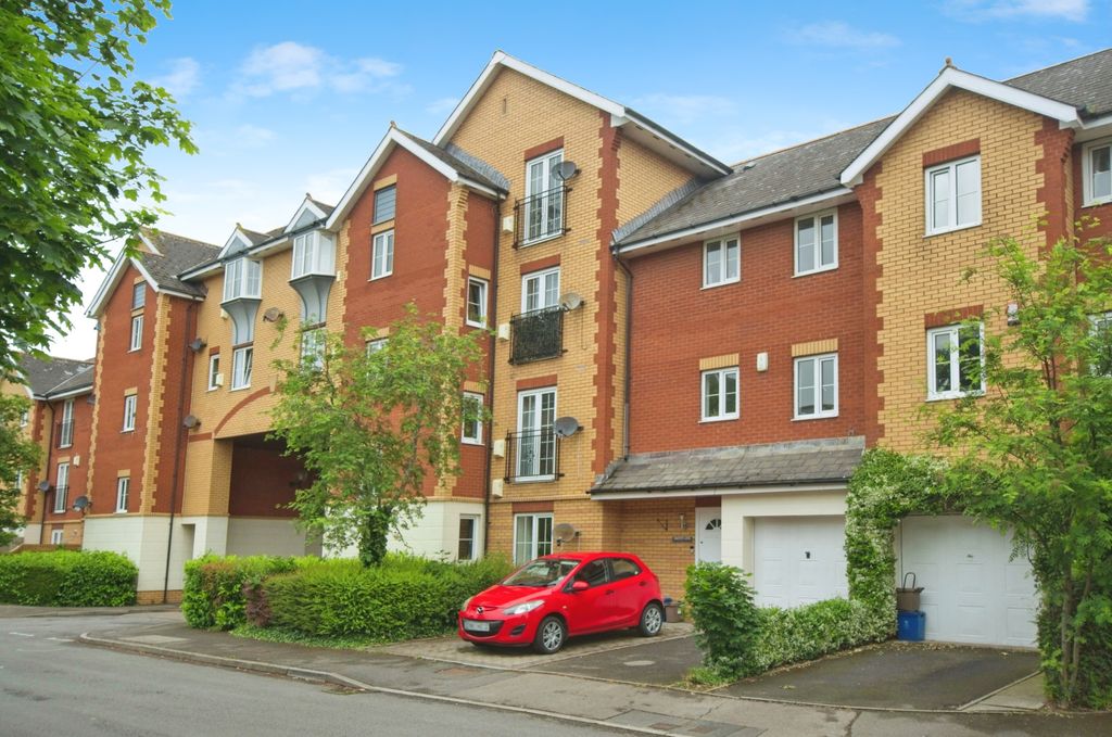 Property photo 1 of 11 Exterior