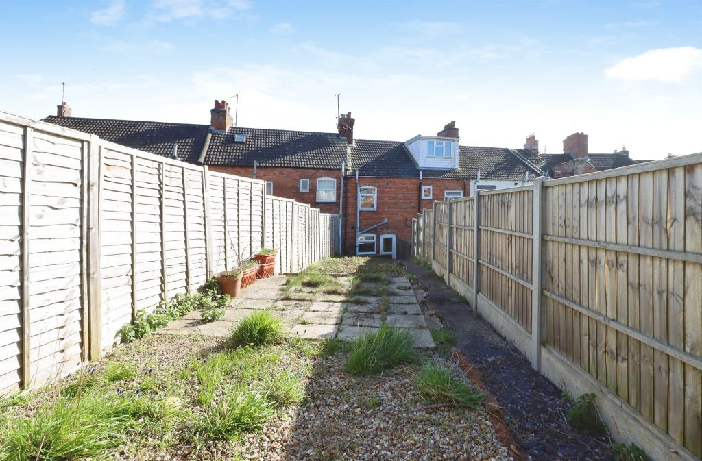 Property photo 2 of 20