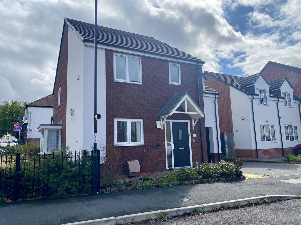 Property photo 2 of 40