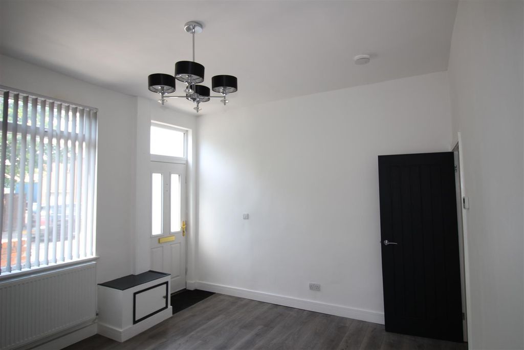 Property photo 2 of 11 Img_9954.Jpg