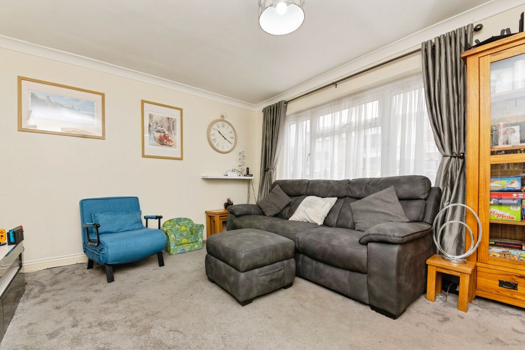 Property photo 2 of 20 Living Area