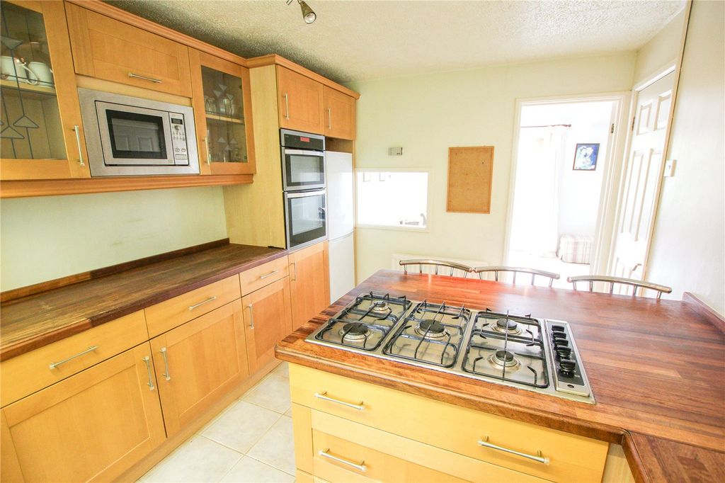 Property photo 2 of 14 Kitchen Breafast.