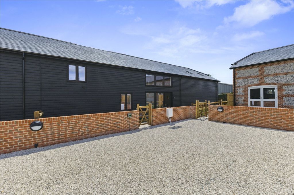 Property photo 2 of 12 Plot 5