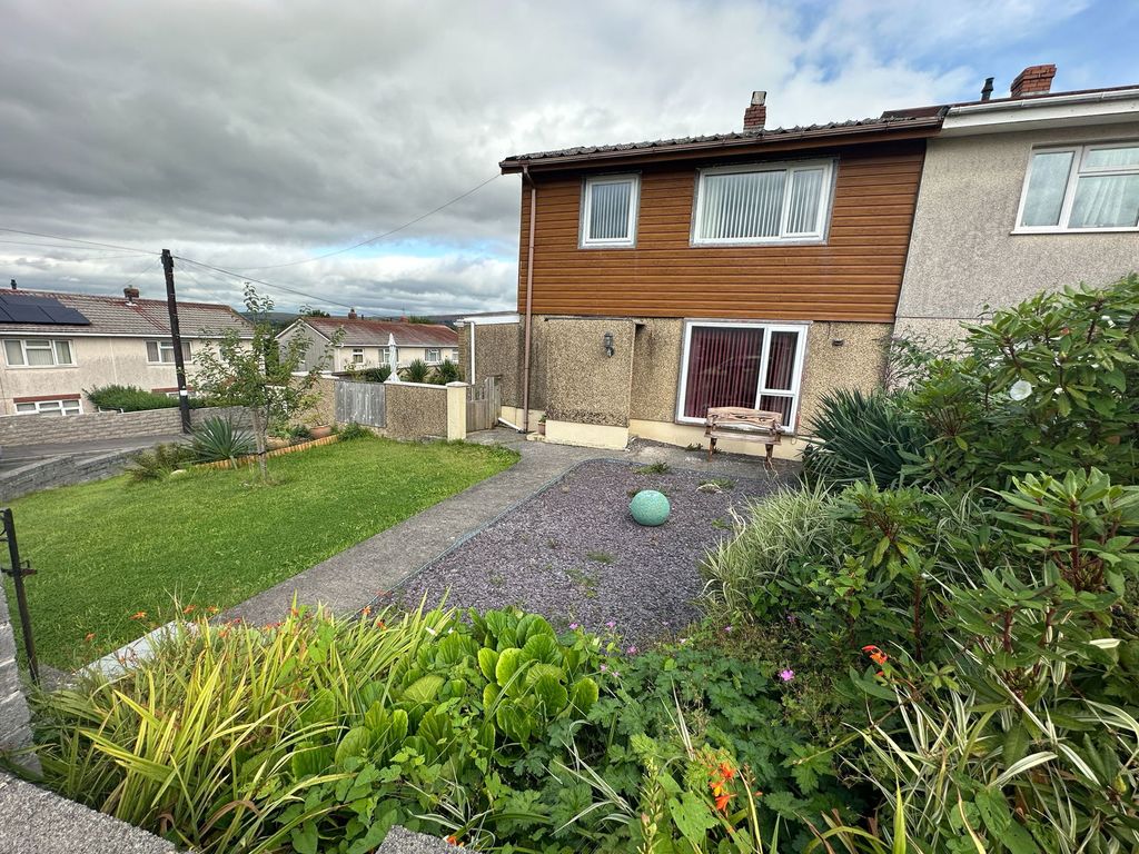 Property photo 1 of 25