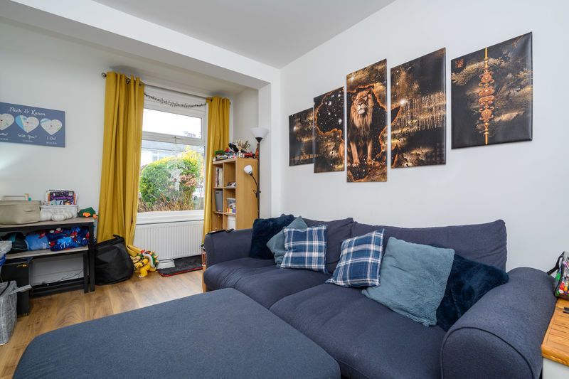 Property photo 3 of 9 Photo 2