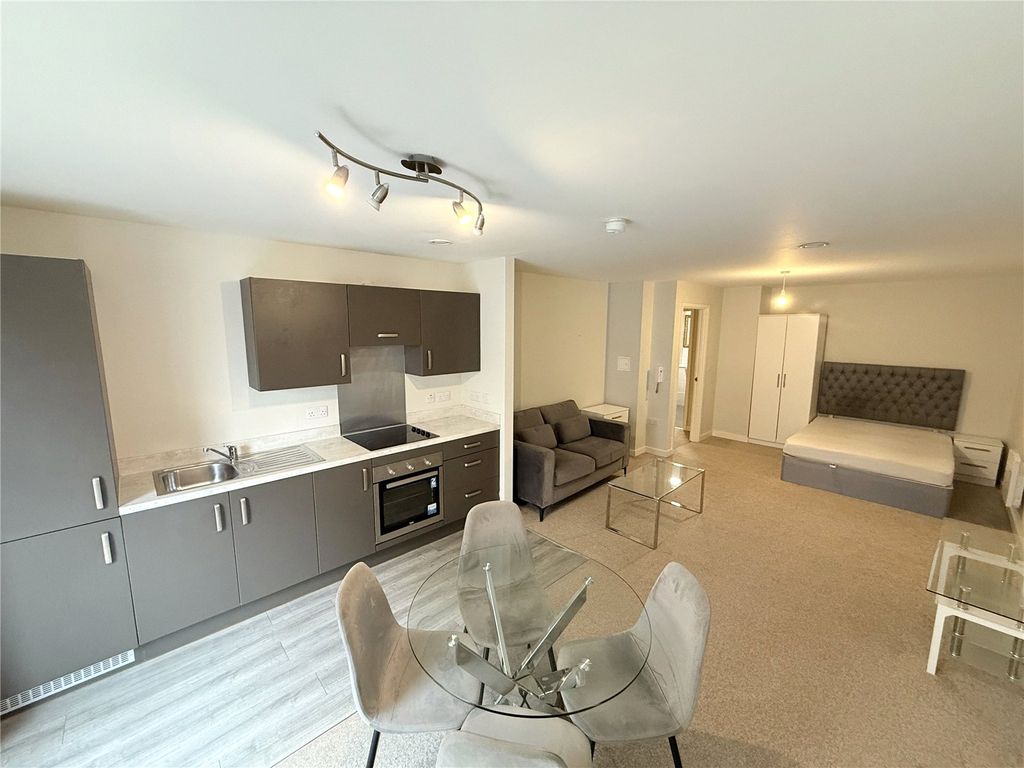 Property photo 1 of 6 Picture No. 11