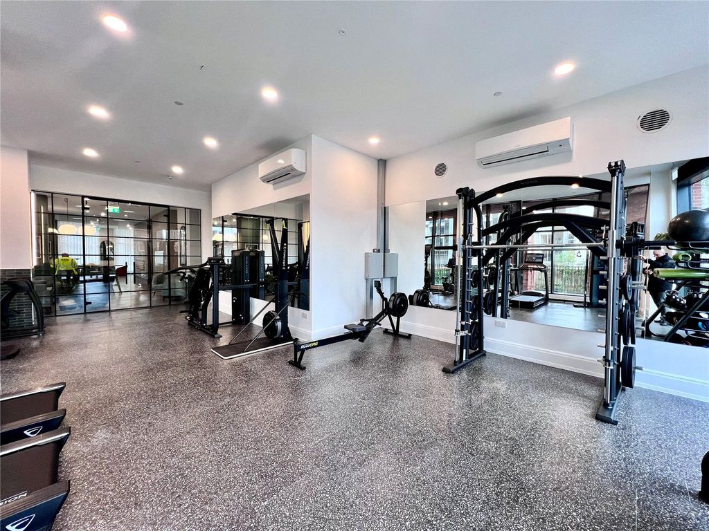 Property photo 3 of 15 Picture No. 01