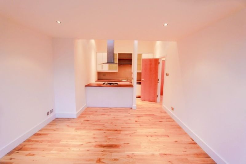 Property photo 1 of 12 Photo 11