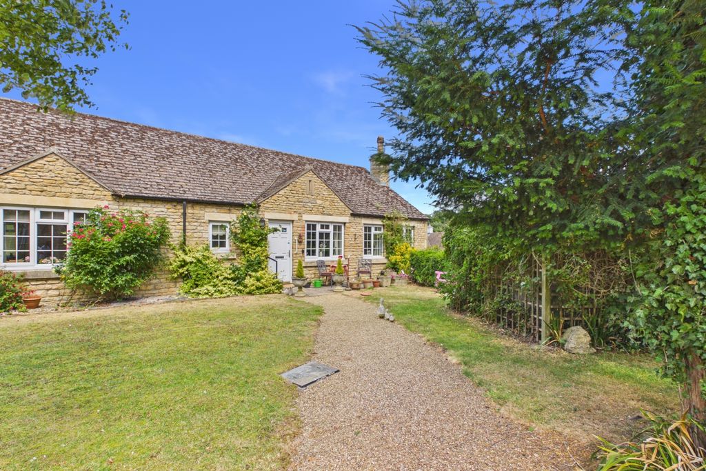 Property photo 1 of 34 Ewemove - Stamford -  Tixover - Front Of House