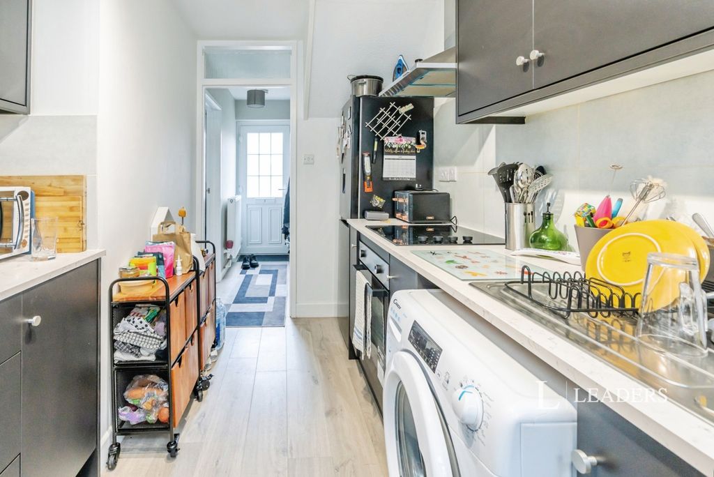Property photo 3 of 13 Pbox-Img.Jpg