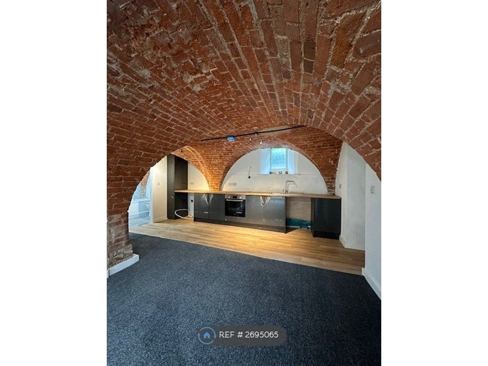 Property photo 1 of 6 Kitchen