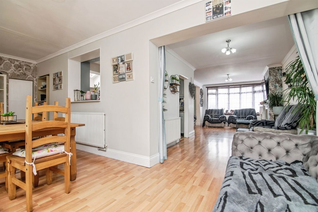 Additional image 5 of 3 bed semi-detached house for saleLeslie Rise, Tividale, Oldbury B69