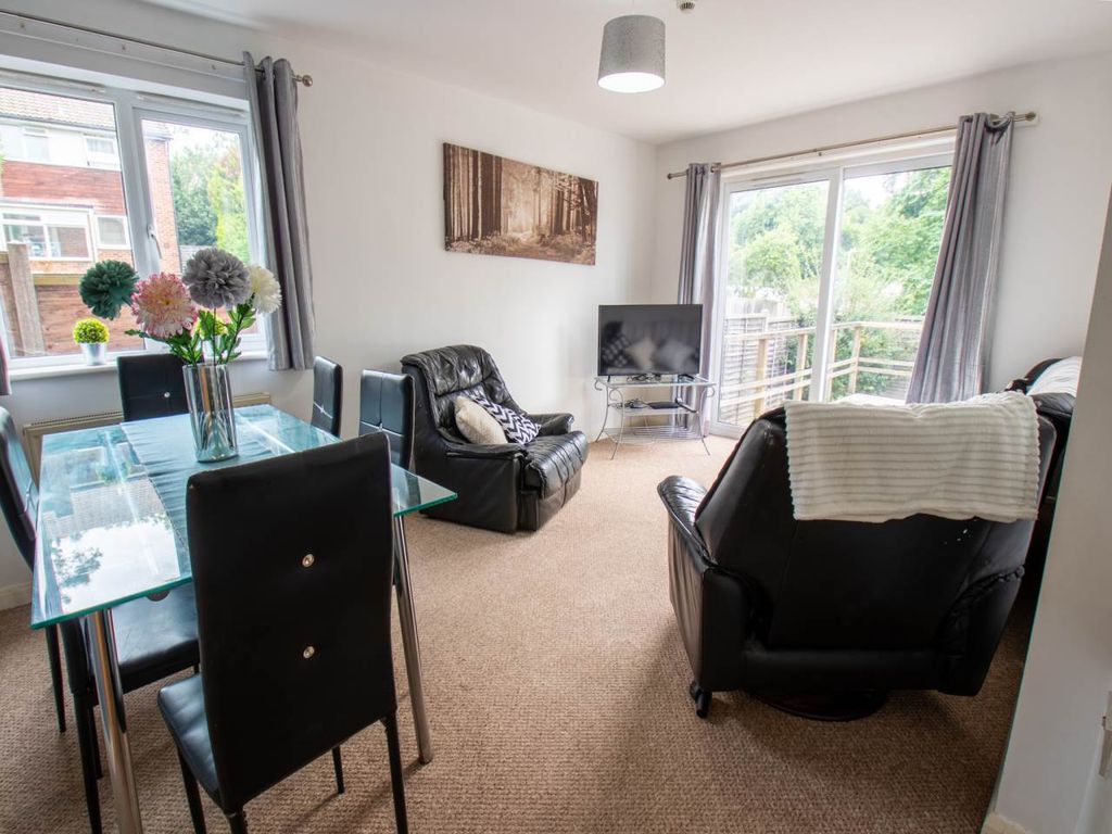 Property photo 3 of 12 1A_Uplands_Canterbury_Student_Accommodation-11