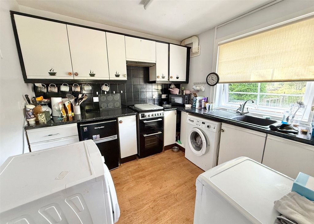 Property photo 3 of 21 Picture No. 04