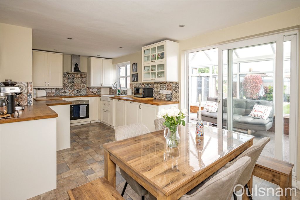 Property photo 3 of 25 Picture No. 18