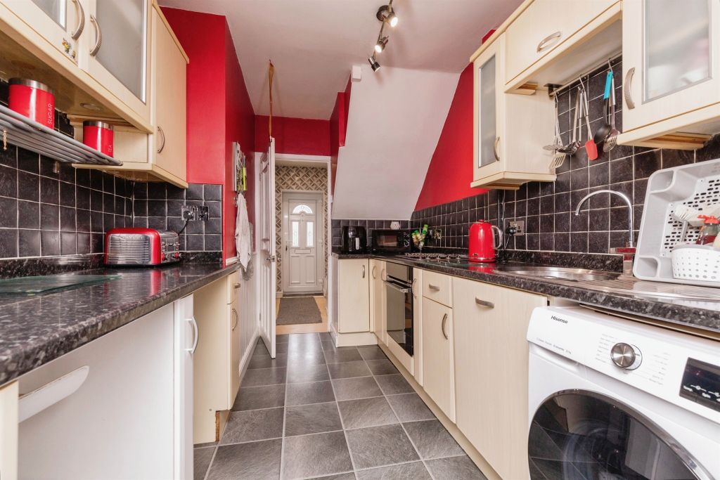 Property photo 3 of 17