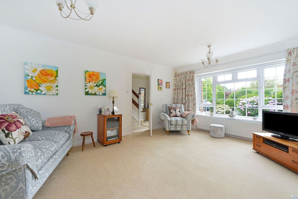 Property photo 2 of 16