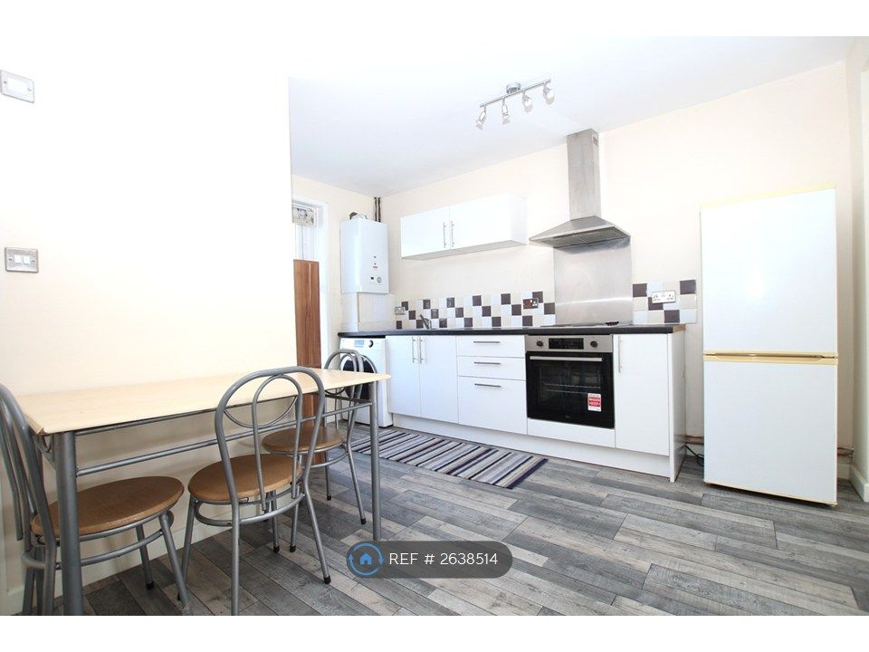 Property photo 1 of 3