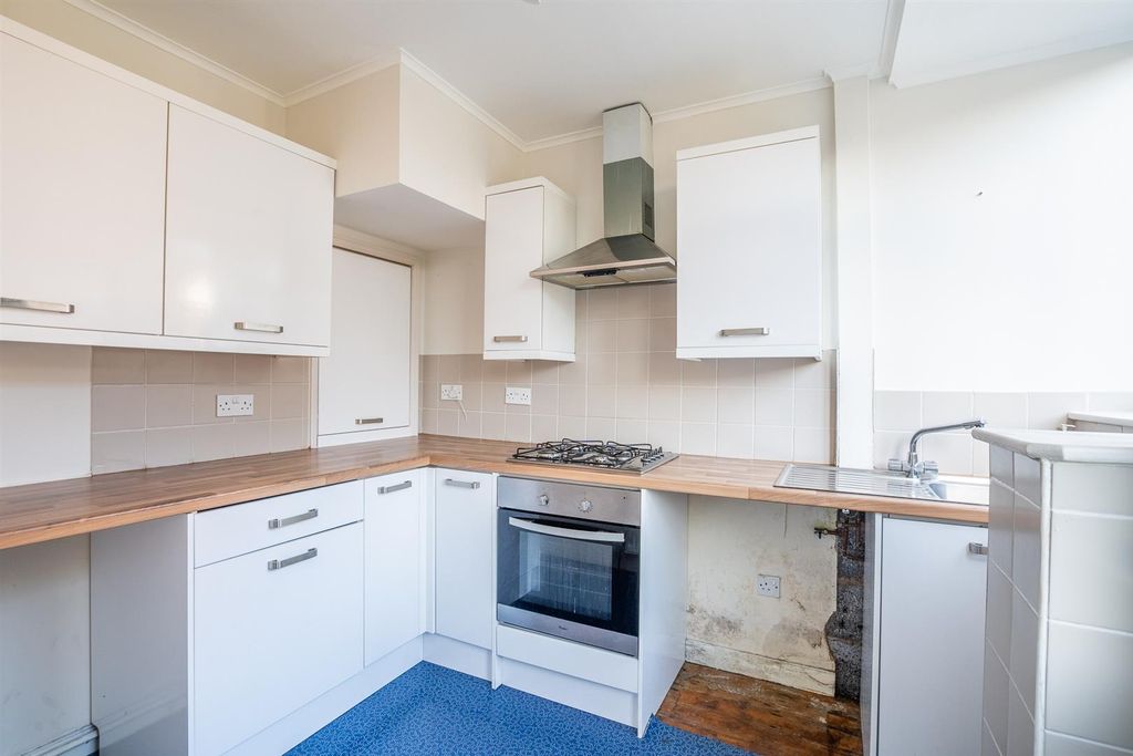 Property photo 3 of 12 Mr-2.Jpg