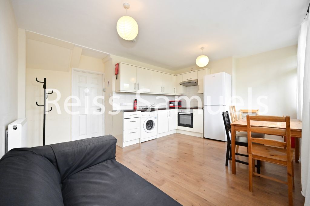 Property photo 3 of 27